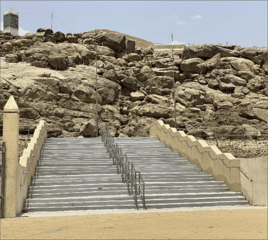 Jabal ar-Rahmah - Mount Arafat